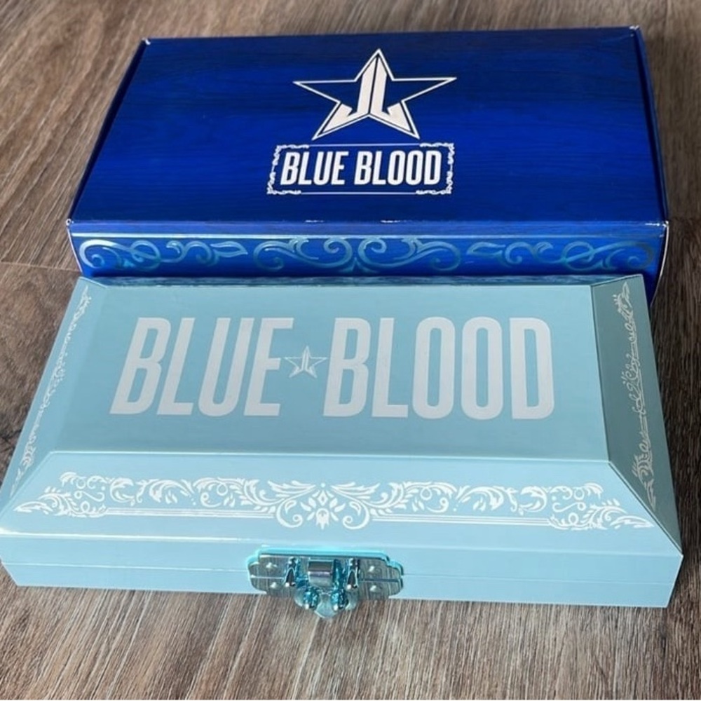 Jeffree Star Cosmetics Blue Blood Eyeshadow Palette